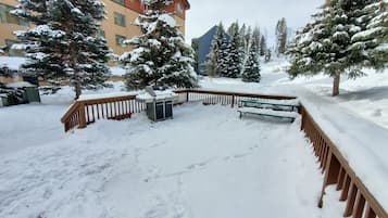 Sun deck