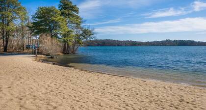 Nature Lover's Pondside Getaway