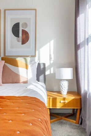 2 bedrooms, iron/ironing board, free WiFi, bed sheets