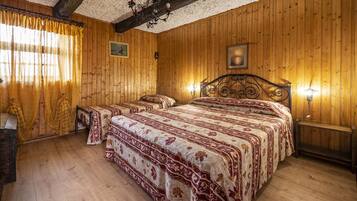 1 Schlafzimmer, BĂŒgeleisen/BĂŒgelbrett, kostenloses WLAN, BettwĂ€sche