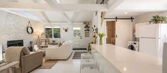 Cozy & Serene Cabin with Fireplace, Ski Nearby!