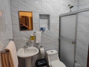 Towels, toilet paper - Villas Altos del Arenal # 2 (San Carlos)