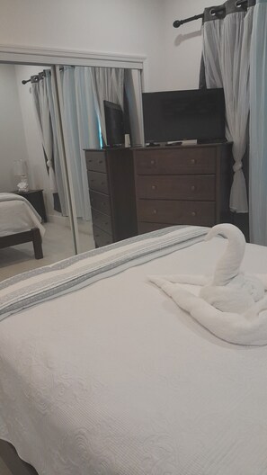 1 Schlafzimmer, Bügeleisen/Bügelbrett, kostenloses WLAN, Bettwäsche