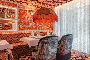 Restaurant - Legacy Hotel Cascais, Curio Collection By Hilton (Cascais)