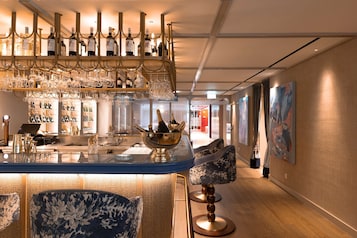 酒吧(店内)