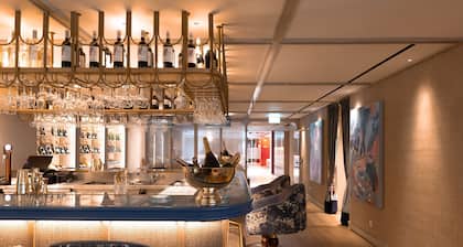 Legacy Hotel Cascais, Curio Collection By Hilton