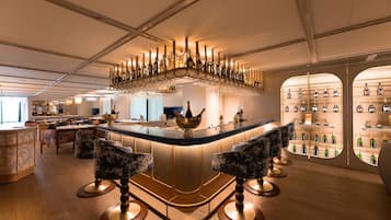 Bar (in der Unterkunft)