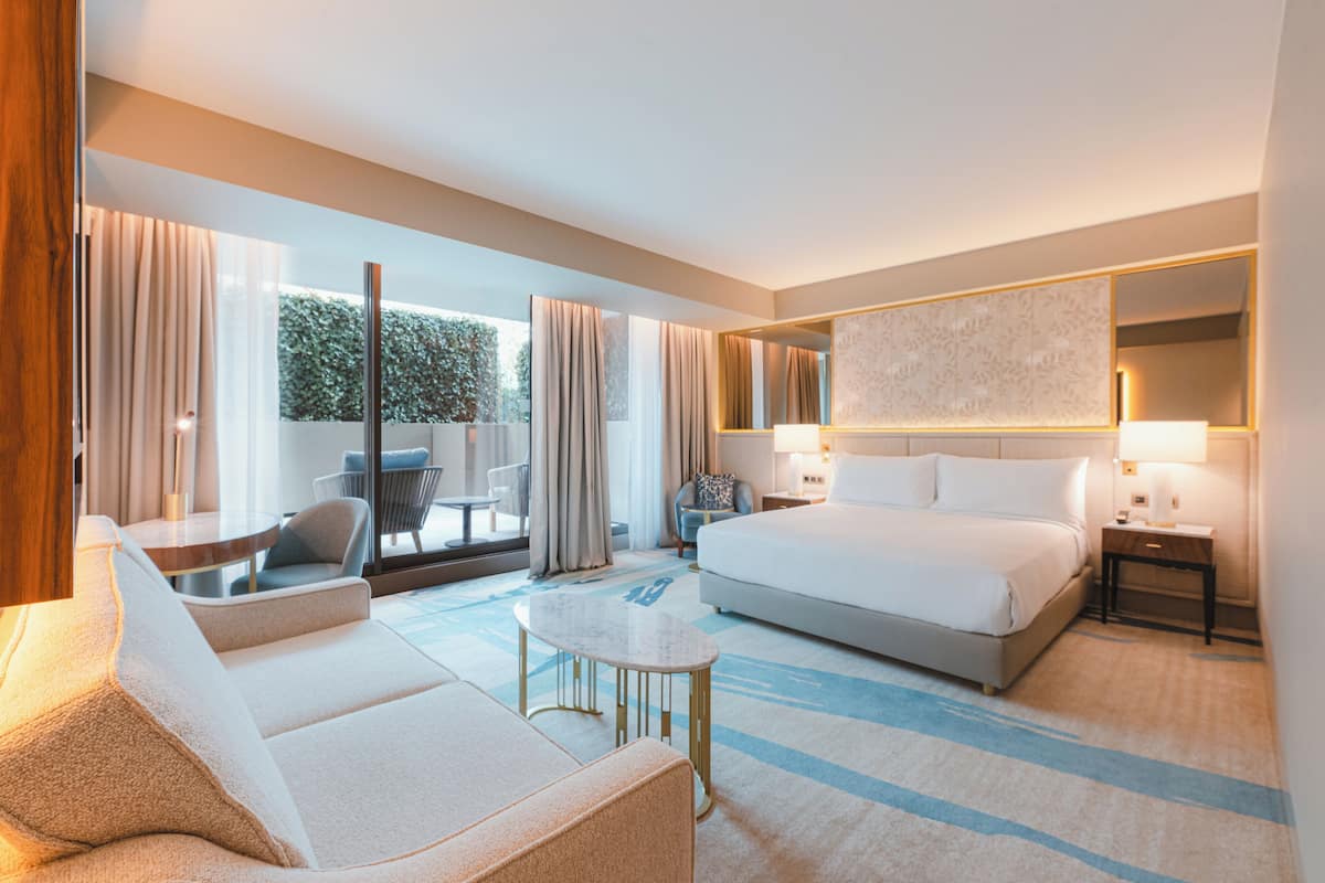 Ropa de cama de alta calidad, camas Select Comfort y minibar