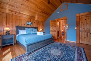 5 bedrooms, desk, iron/ironing board, travel crib - Chateau Laurel in Lake Lure: Private 5,000 Sq Ft Cabin in Blue Ridge Mountains! (Lake Lure)