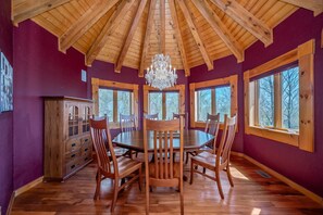 Dining - Chateau Laurel in Lake Lure: Private 5,000 Sq Ft Cabin in Blue Ridge Mountains! (Lake Lure)