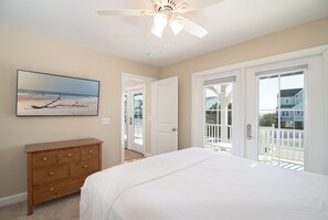 4 bedrooms, free WiFi, bed sheets - Hobbs Realty - “SeaSun with Salt” | Beautiful Views, Private Pool & Gourmet Kitchen (Holden Beach)