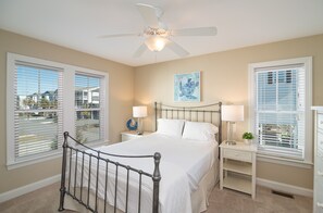 4 makuuhuonetta, ilmainen Wi-Fi, vuodevaatteet