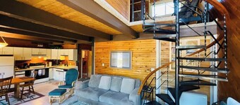 Mountain Home in the Heart of CO