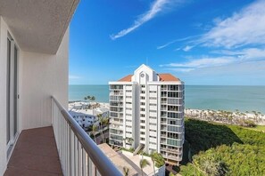 Unclassified image, 3 of 29, button - Enjoy this bright 10th flr beachfront condo-CL1003 (Naples)