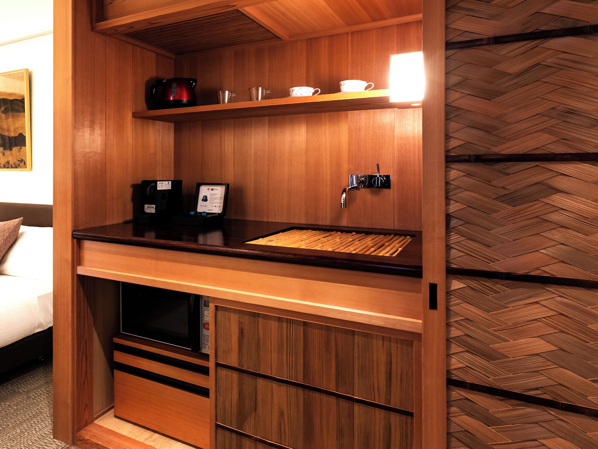 Comfort Twin Room | Private kitchenette | Electric kettle