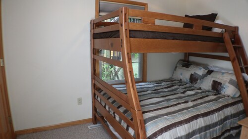 Cozy Countryside Stone House & Pub with 20 acres of outdoor fun!