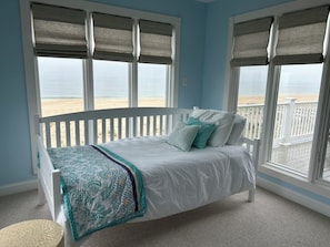 6 bedrooms, desk, free WiFi, bed sheets - The Preserve - Recently Remodeled 5 Bedroom Oceanfront. Watch Video! (Bethany Beach)