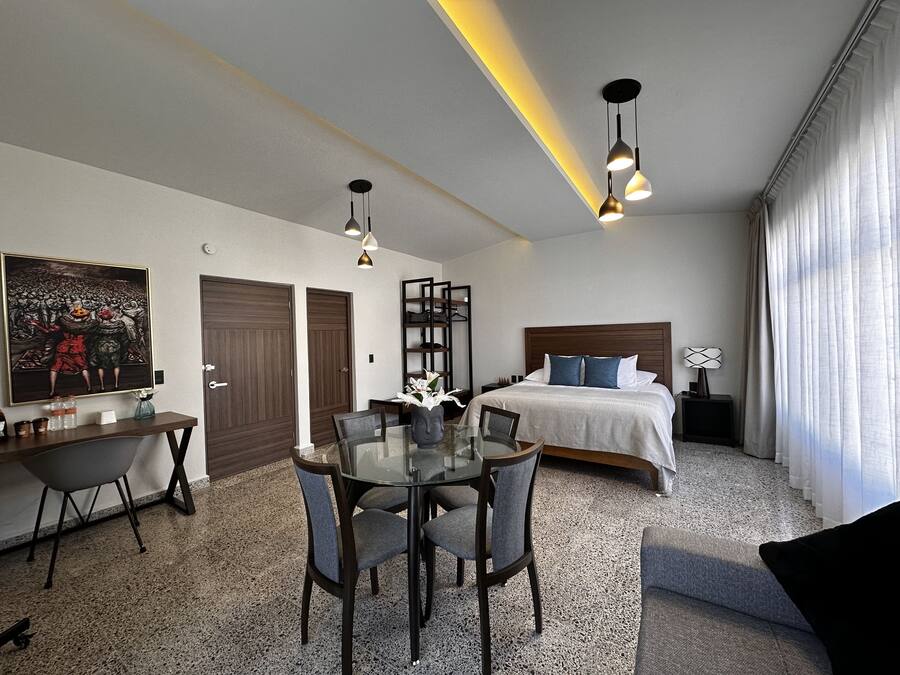 Chambre exécutive double, vue sur le jardin | Draps en coton égyptien, literie de qualité, couette en duvet