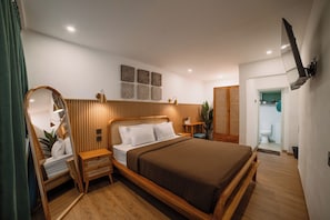 Superior Double Room | Free WiFi, bed sheets - Snooze Hostel Malang (Malang)