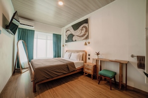Quarto casal superior | Wi-Fi de cortesia, roupa de cama