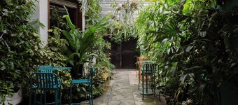 Snooze Hostel Malang