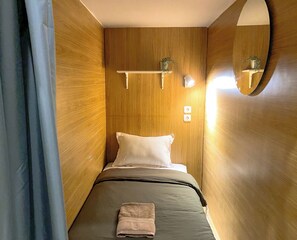 Wifi gratis y ropa de cama 