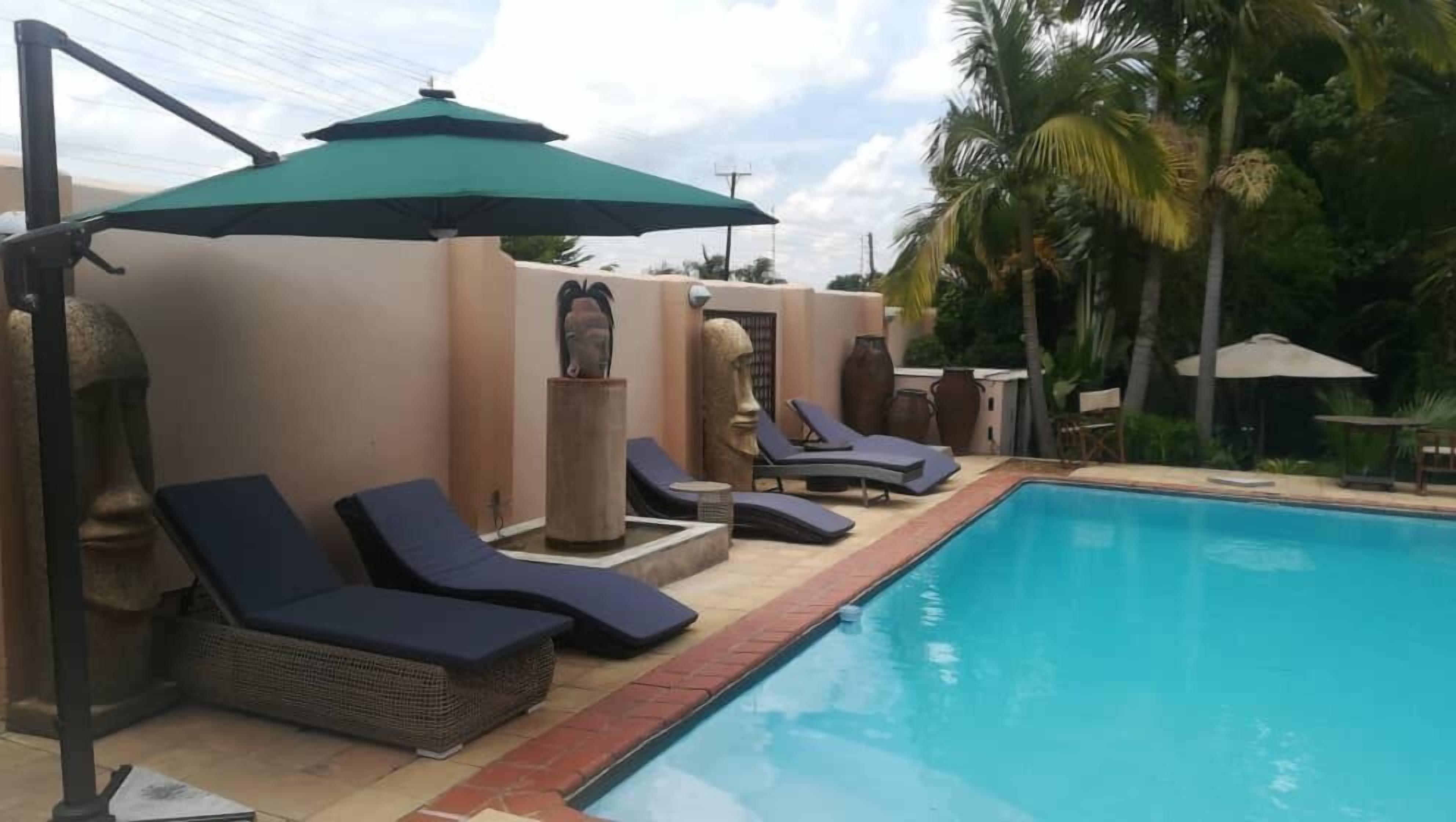 حمّام سباحة خارجي