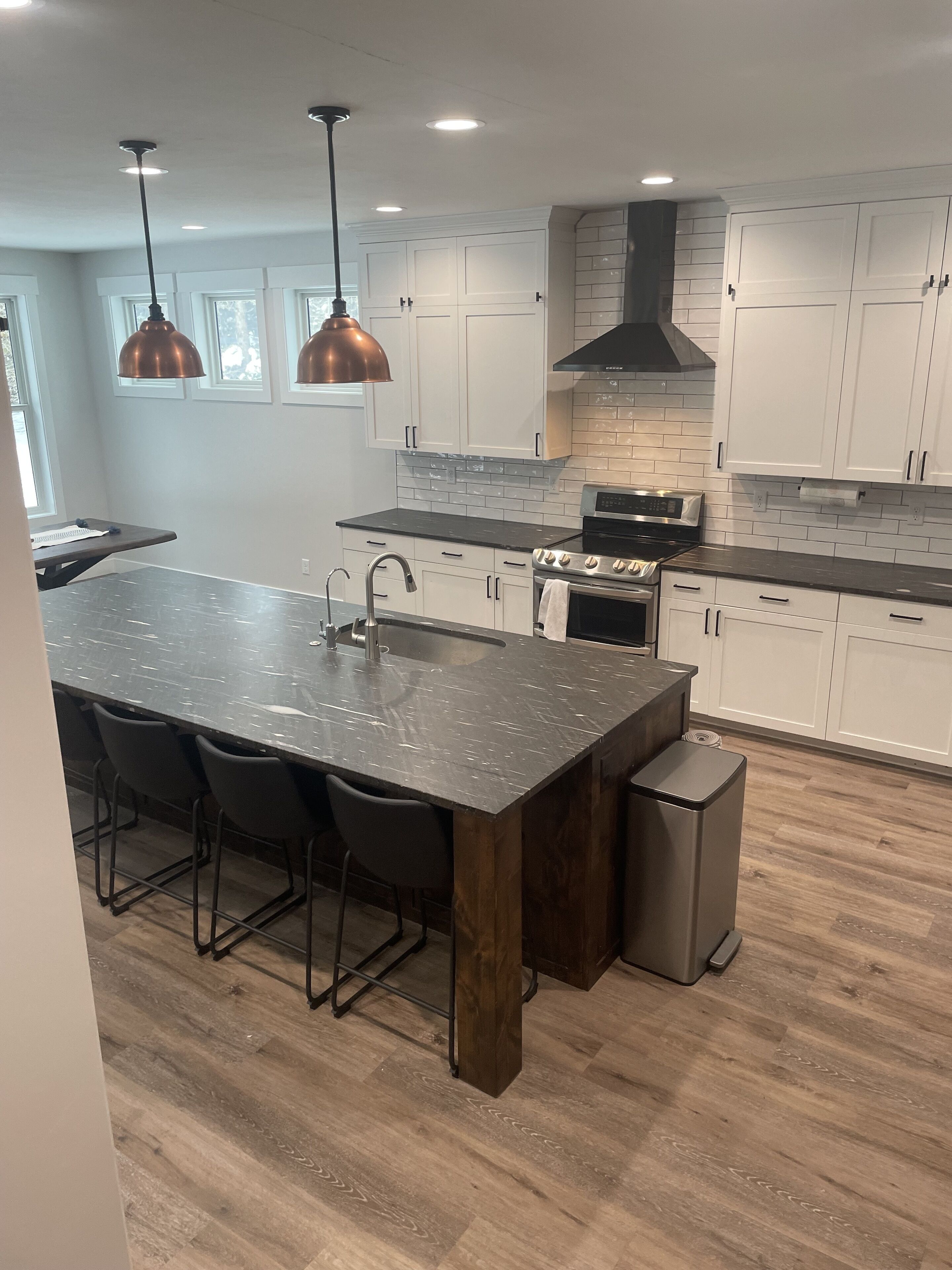 冰箱、微波炉、烤箱、炉灶