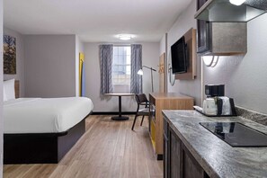 Efficiency, Estudi en suite, 1 llit de matrimoni gran, no fumadors