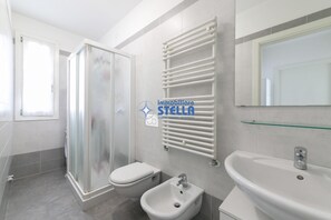Shower, bidet