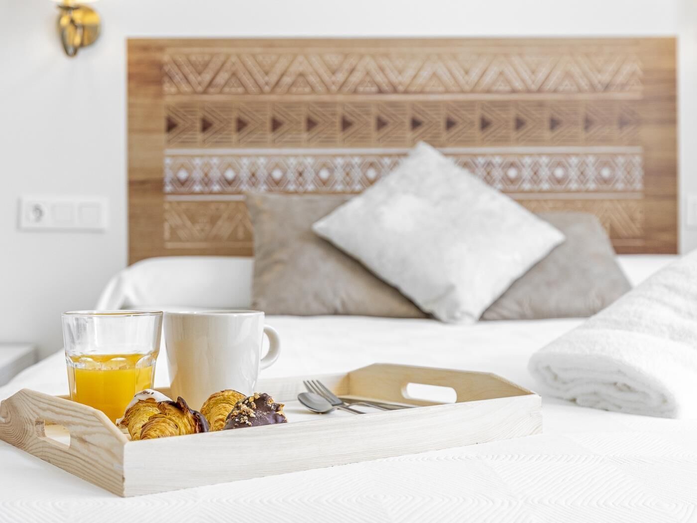 2 slaapkamers, een strijkplank/strijkijzer, internet, beddengoed