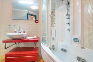 Apartment | Bathroom
