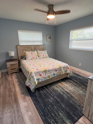 2 Schlafzimmer, Reisekinderbett, WLAN, Bettwäsche