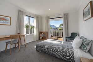 2 quartos, escrivaninha, ferros/tábuas de passar roupa, Wi-Fi