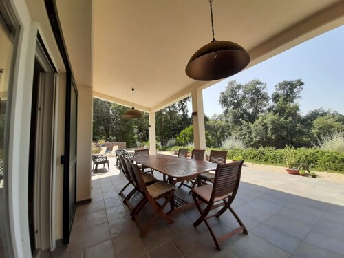 Villa Geko well furnished and immersed in a 4000 m2 park in Straccoligno