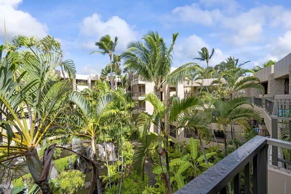 Condo, 1 King Bed with Sofa bed, Hot Tub, Garden View | Property grounds