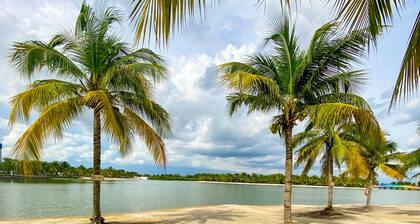 Luxury 2bedrooms Vinhomes Grand Park, Free Airport Pick up