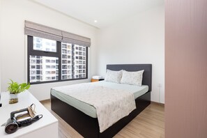 2 chambres, fer et planche à repasser, Wi-Fi, draps fournis