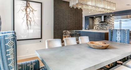 Luxe Penthouse with Great Mountain Access - Hot Tub, High End Style & Furnishings, Family Friendly