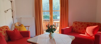 Vacation apartment no. 6 for 1-5 persons, approx. 70 m², 1 bedroom, bed-sitting room, balcony