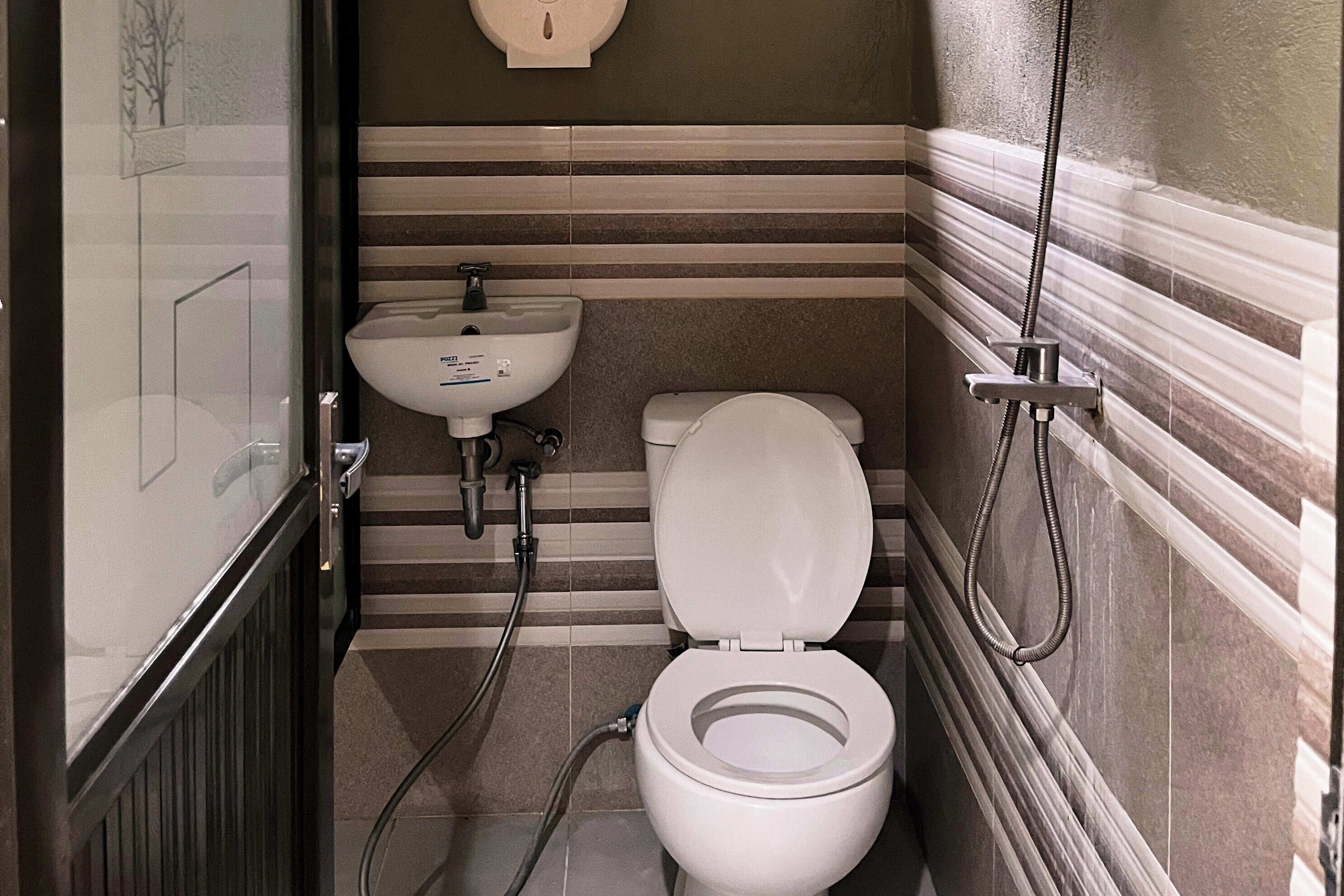 Photo - FB Budgetel Suites