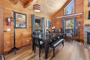 Dining - Terry Peak .6miles away (Lead)