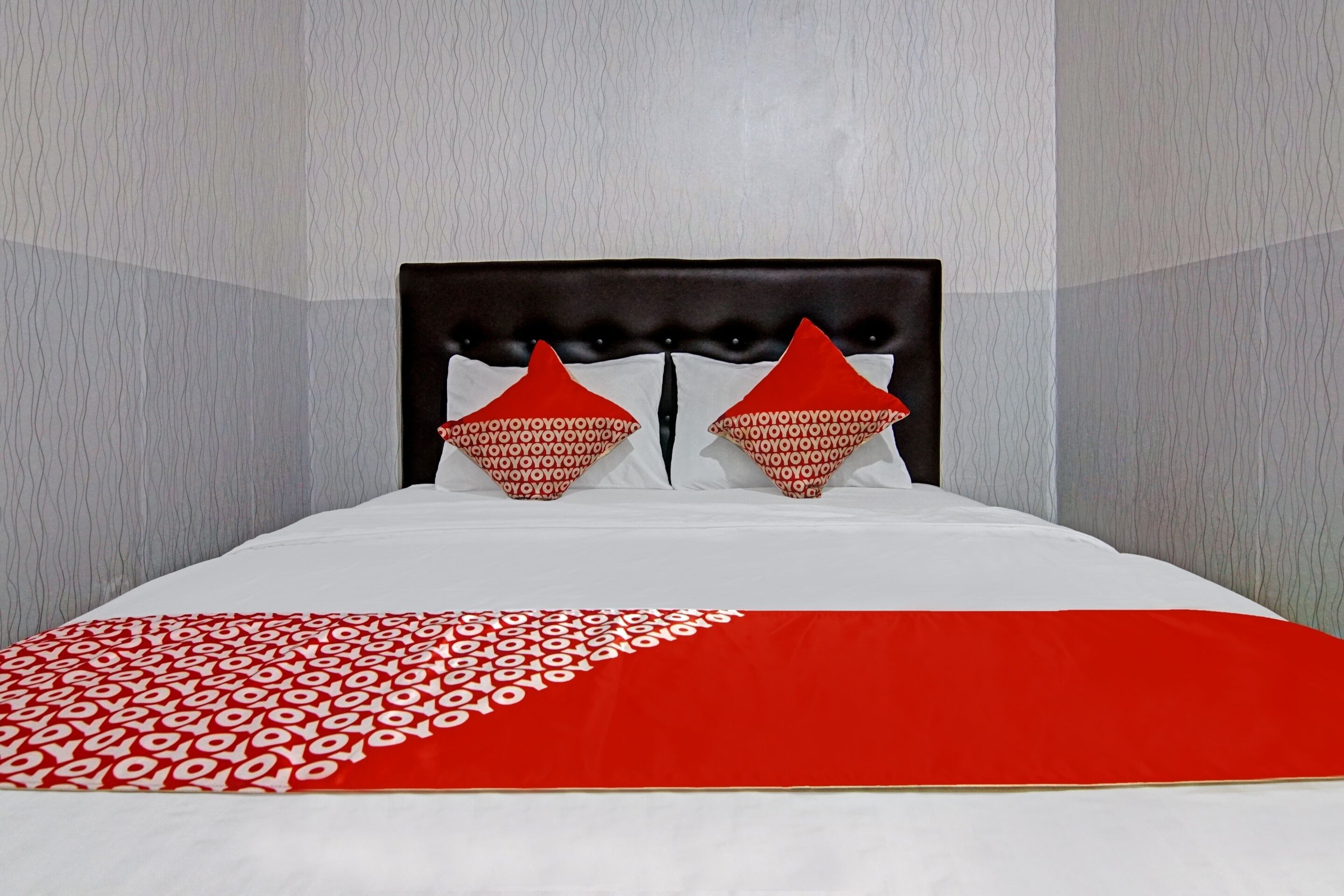 Kamar Double Standar | Wi-Fi gratis dan seprai linen