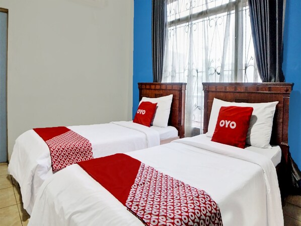 Twin Room | Free WiFi, bed sheets