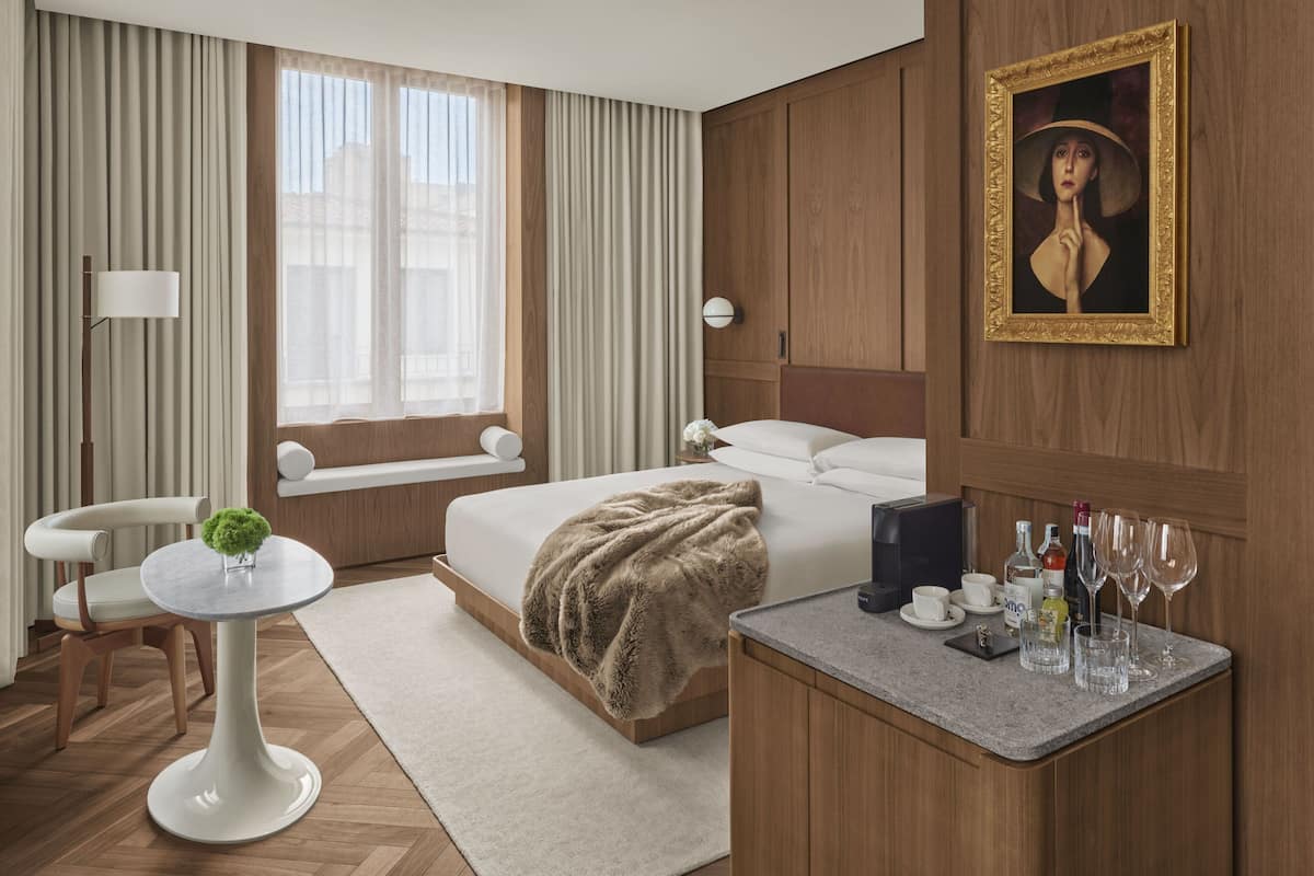 Ropa de cama de alta calidad y minibar