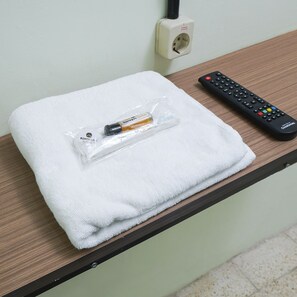 Deluxe Double or Twin Room | Bathroom