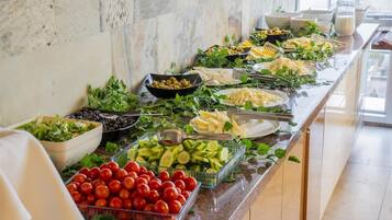Dagelijks ontbijtbuffet inbegrepen