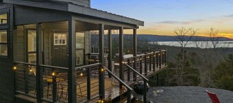 Shadowrock - Luxury Tiny Home with Amazing Views