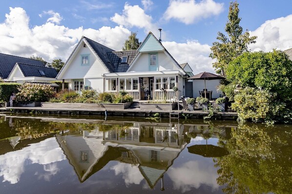 Exterior - Holiday Home by Zuidlaardermeer Jetty (Kropswolde)