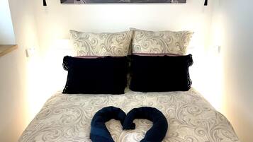 1 Schlafzimmer, Schreibtisch, Reisekinderbett, kostenloses WLAN